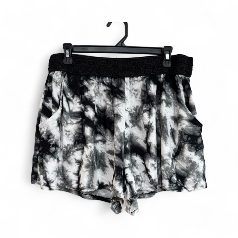 Eye Candy Black and White Tie-Dye Shorts